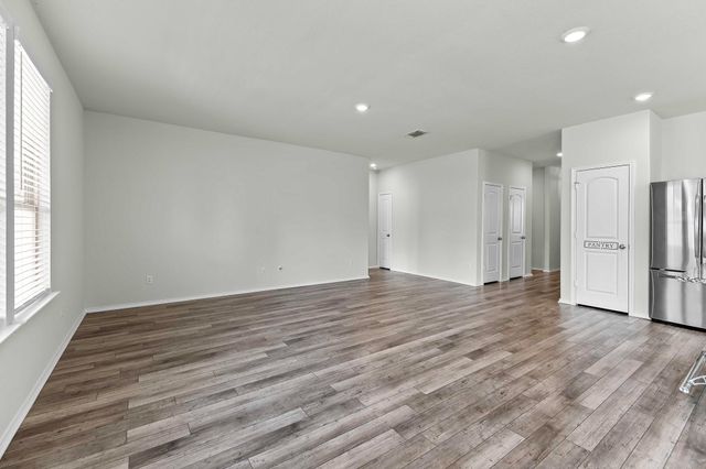 1705 T H Johnson DR, Taylor, TX 76574