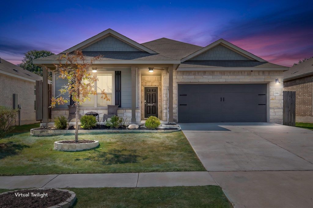 1705 T H Johnson DR, Taylor, TX 76574