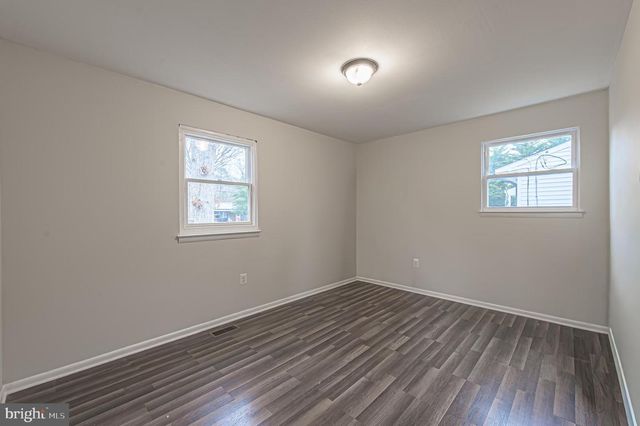 315 E COLLINGS DR, Williamstown, NJ 08094