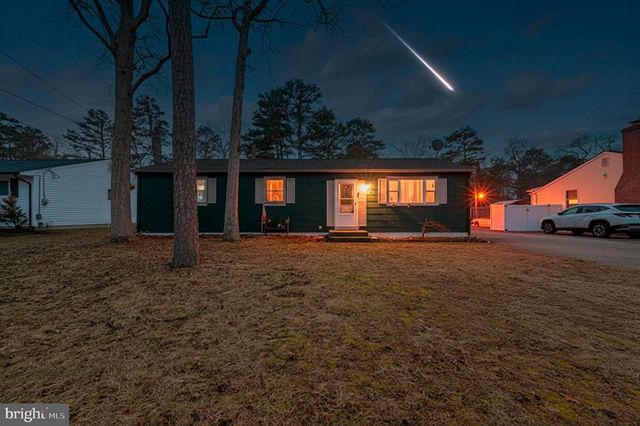 315 E COLLINGS DR, Williamstown, NJ 08094