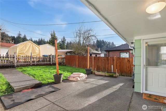 1034 S Market Boulevard, Chehalis, WA 98532