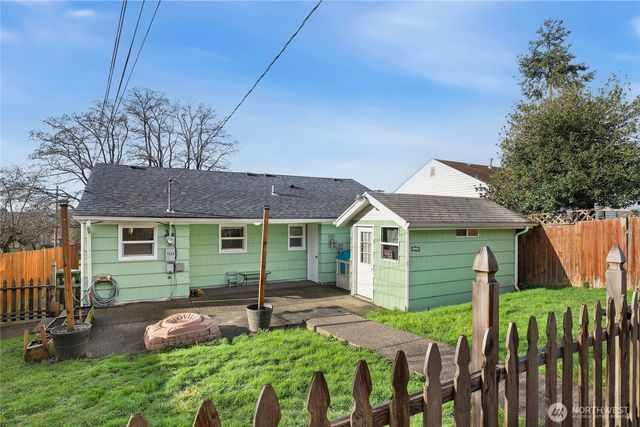 1034 S Market Boulevard, Chehalis, WA 98532