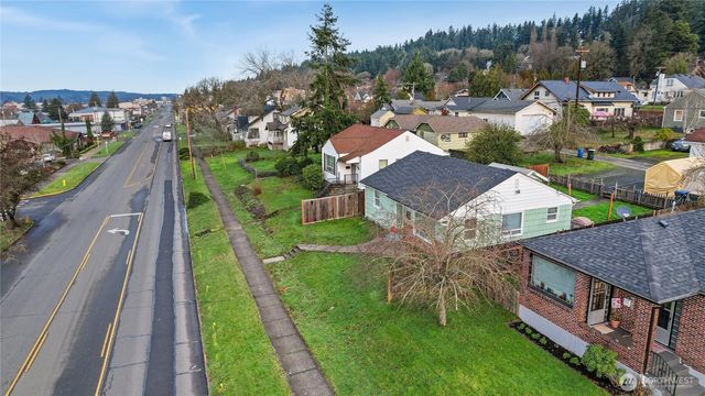 1034 S Market Boulevard, Chehalis, WA 98532