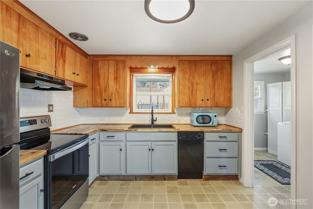 1034 S Market Boulevard, Chehalis, WA 98532