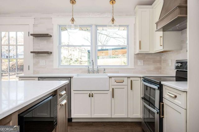 4632 School Street, Acworth, GA 30101