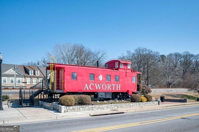 4632 School Street, Acworth, GA 30101