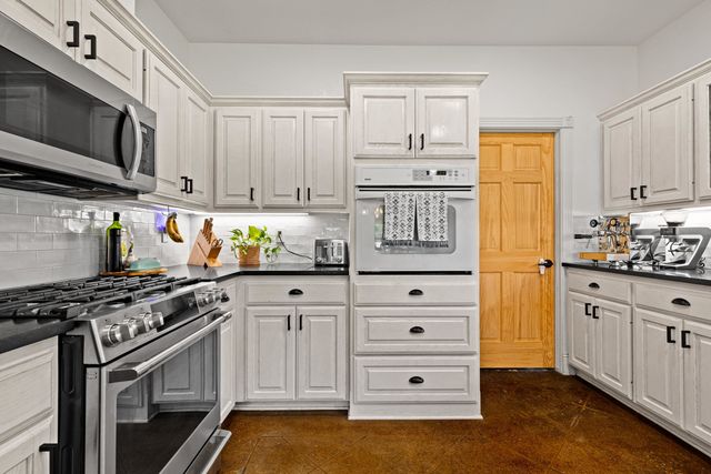 152 Black Hawk Ln, Gilmer, TX 75645