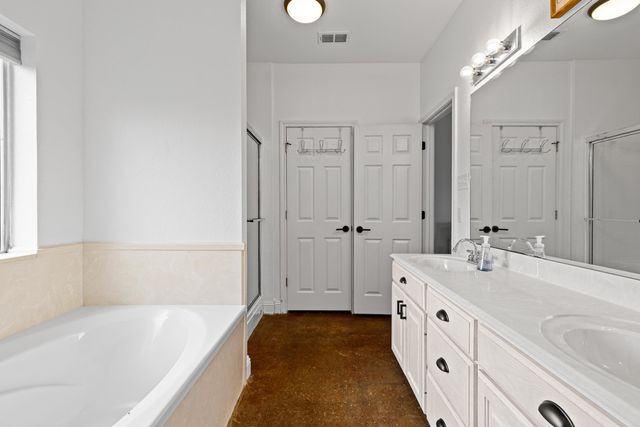 152 Black Hawk Ln, Gilmer, TX 75645