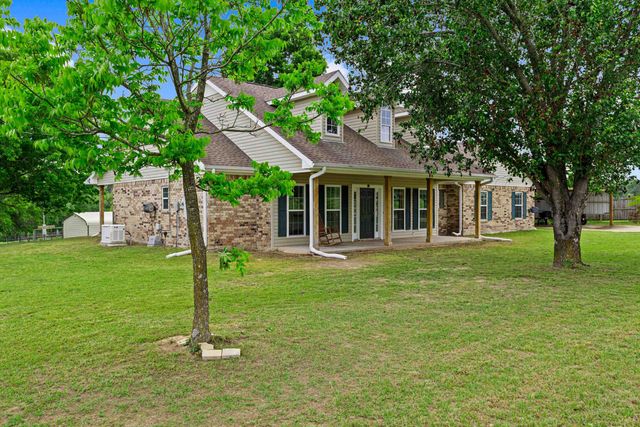 152 Black Hawk Ln, Gilmer, TX 75645