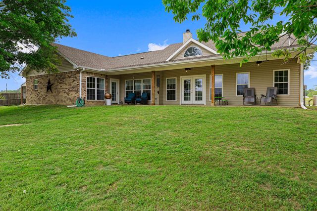 152 Black Hawk Ln, Gilmer, TX 75645