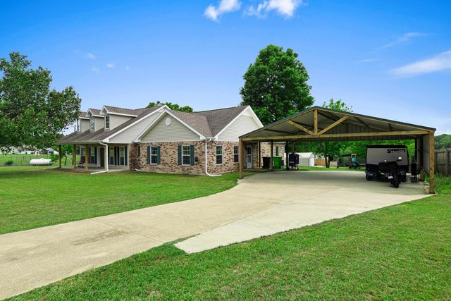 152 Black Hawk Ln, Gilmer, TX 75645