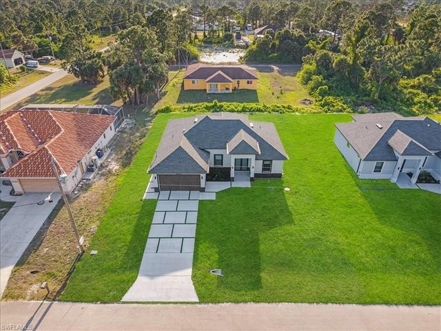 626 Beach AVE S, Lehigh Acres, FL 33974