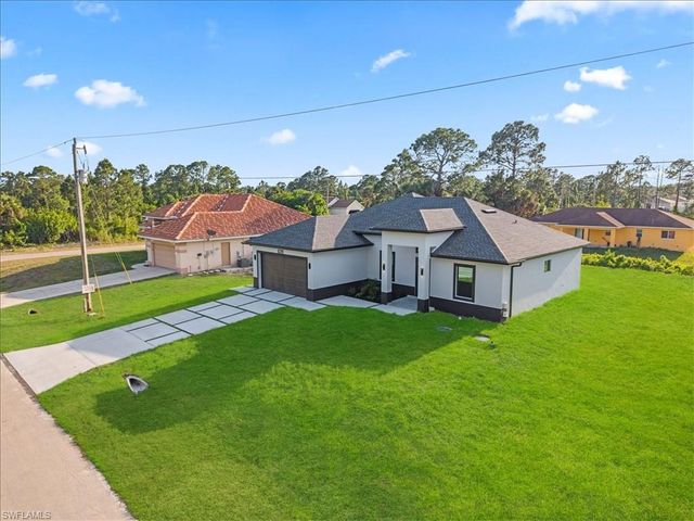 626 Beach AVE S, Lehigh Acres, FL 33974