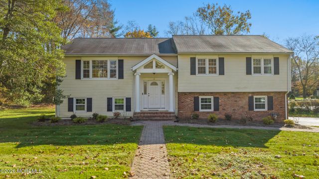 2 Sweet Briar Lane, Holmdel, NJ 07733