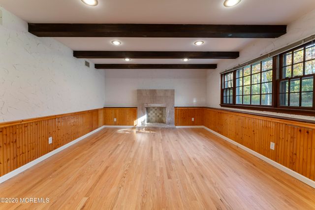 2 Sweet Briar Lane, Holmdel, NJ 07733