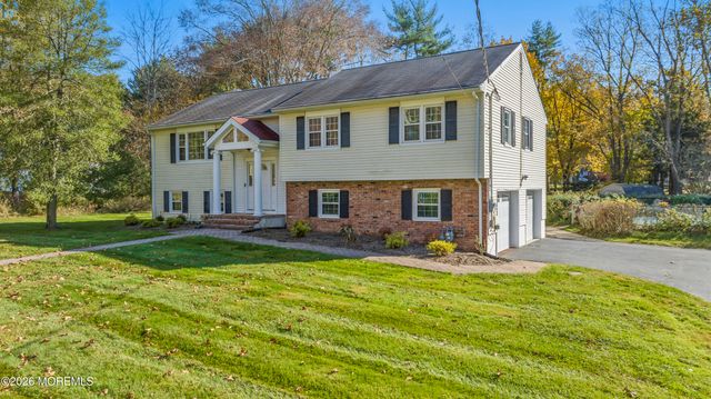 2 Sweet Briar Lane, Holmdel, NJ 07733
