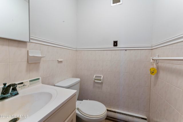2 Sweet Briar Lane, Holmdel, NJ 07733