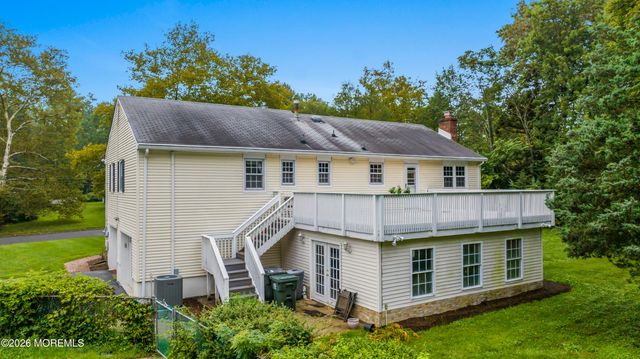 2 Sweet Briar Lane, Holmdel, NJ 07733