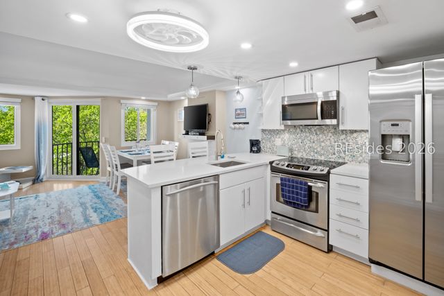 10 S Forest Beach Dr Apt 414, Hilton Head Island, SC 29928