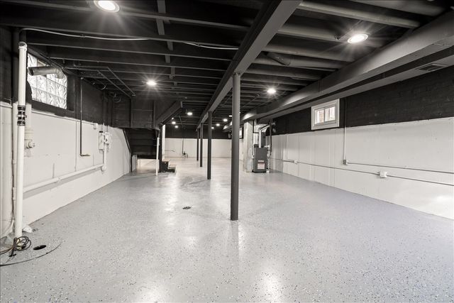 547 E 89th Place, Chicago, IL 60619