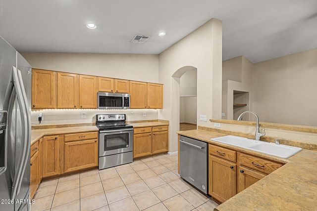 8755 W MELINDA Lane, Peoria, AZ 85382