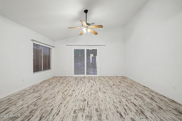 8755 W MELINDA Lane, Peoria, AZ 85382