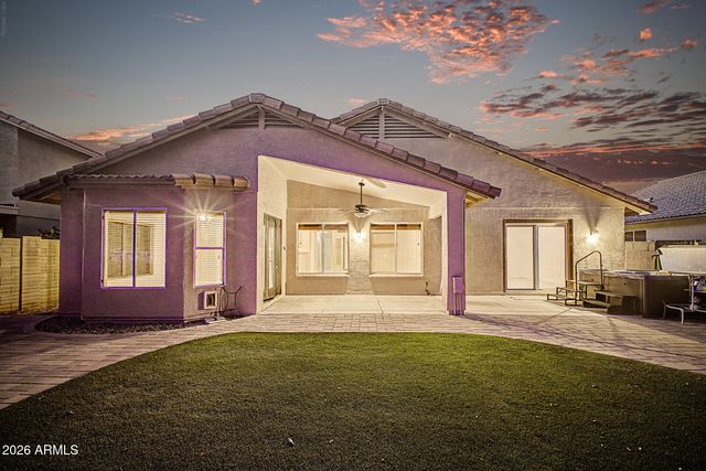 8755 W MELINDA Lane, Peoria, AZ 85382