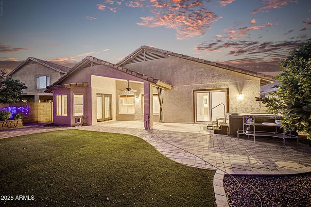 8755 W MELINDA Lane, Peoria, AZ 85382