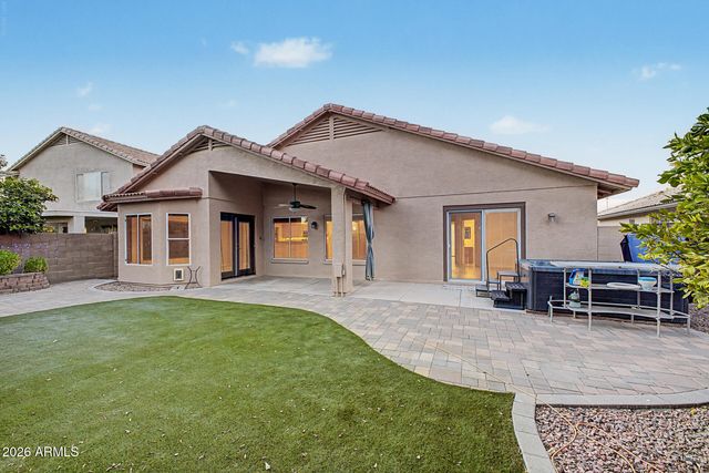 8755 W MELINDA Lane, Peoria, AZ 85382