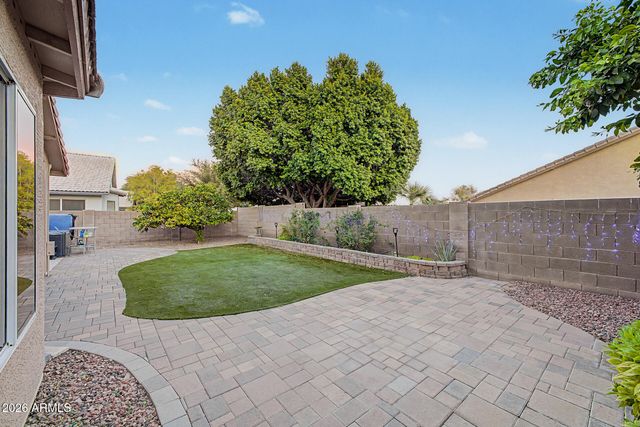 8755 W MELINDA Lane, Peoria, AZ 85382