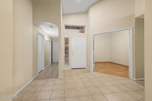 8755 W MELINDA Lane, Peoria, AZ 85382