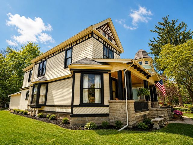 325 E Chillicothe Avenue 325 E Chillicothe Avenue, Bellefontaine, OH 43311