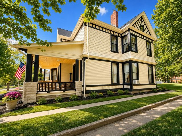 325 E Chillicothe Avenue 325 E Chillicothe Avenue, Bellefontaine, OH 43311