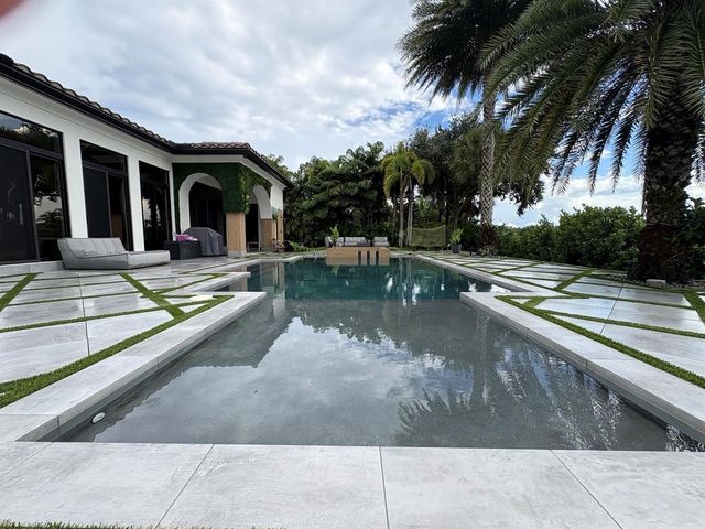 6935 Long Leaf Drive, Parkland, FL 33076
