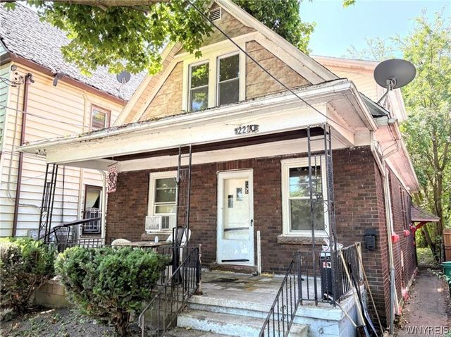 2231 Cudaback Avenue, Niagara Falls, NY 14303
