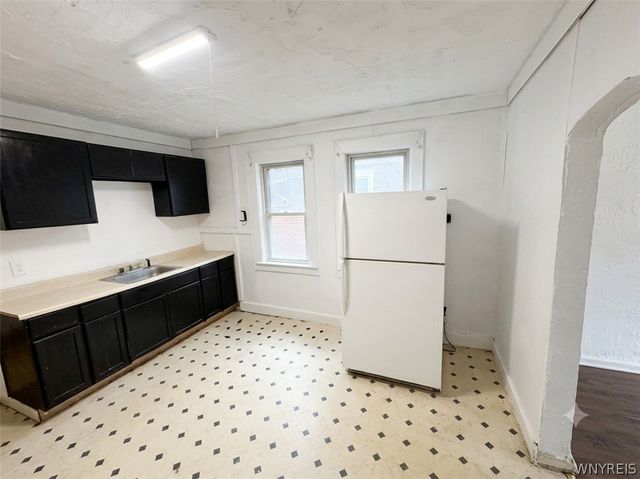 2231 Cudaback Avenue, Niagara Falls, NY 14303