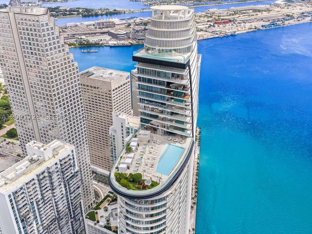 300 Biscayne Boulevard Way 3304C, Miami, FL 33131
