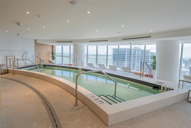 300 Biscayne Boulevard Way 3304C, Miami, FL 33131