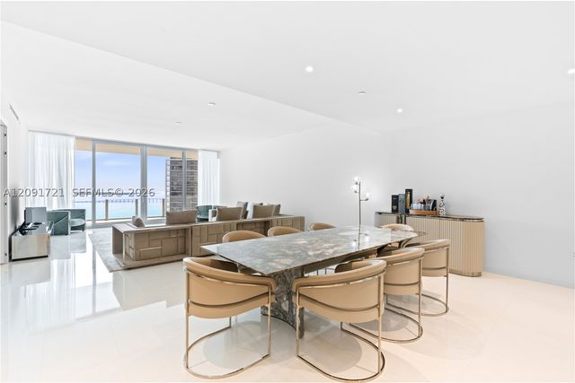 300 Biscayne Boulevard Way 3304C, Miami, FL 33131