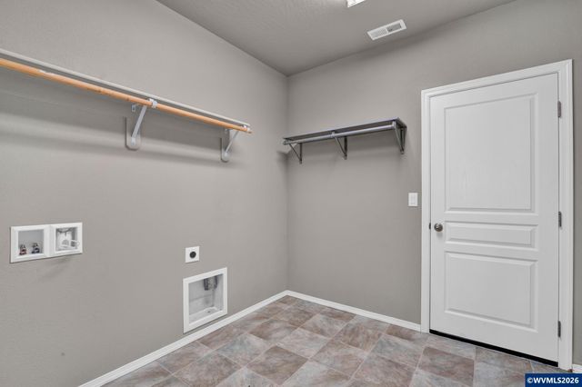 2828 Lucia Ct NW, Albany, OR 97321