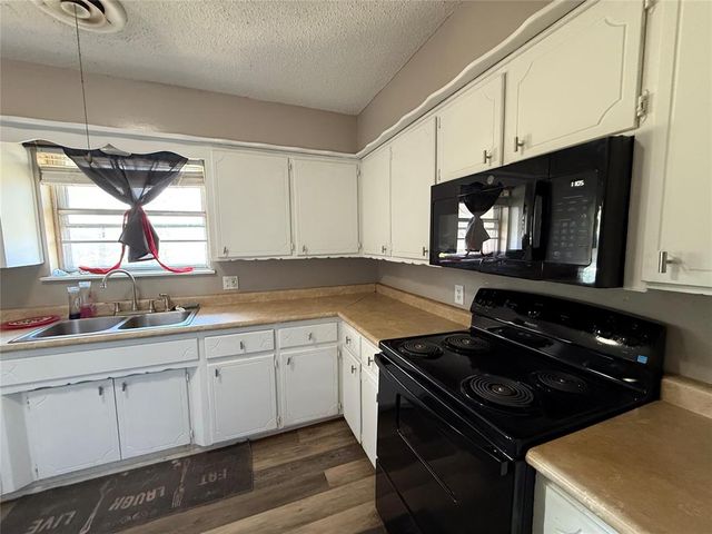 4810 NW Williams Avenue, Lawton, OK 73505