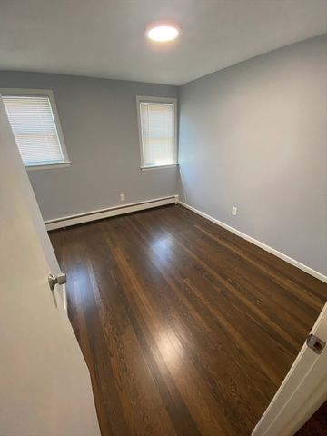 8 Regina Rd A, Randolph, MA 02368