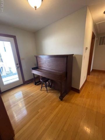 101 S Teal CIR, Franklin, VA 23851