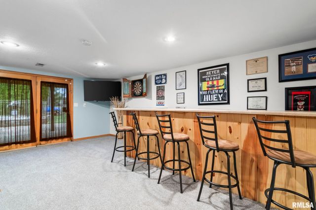 180 East Hazel Dell Lane, Springfield, IL 62712