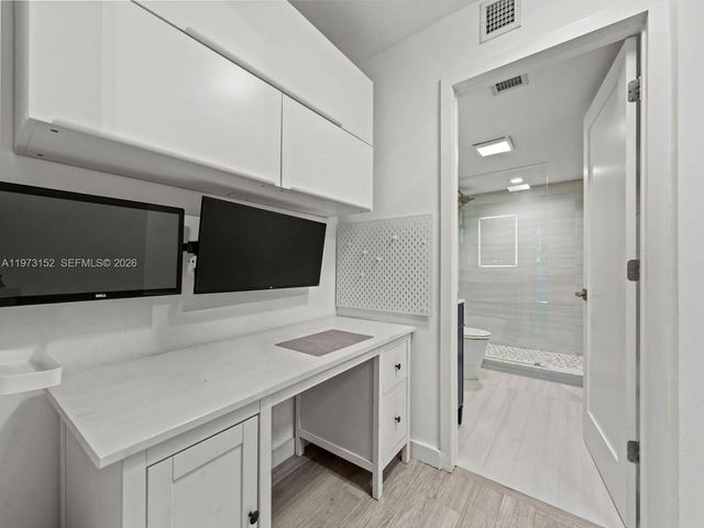 55 Ocean Lane Dr 1035, Key Biscayne, FL 33149