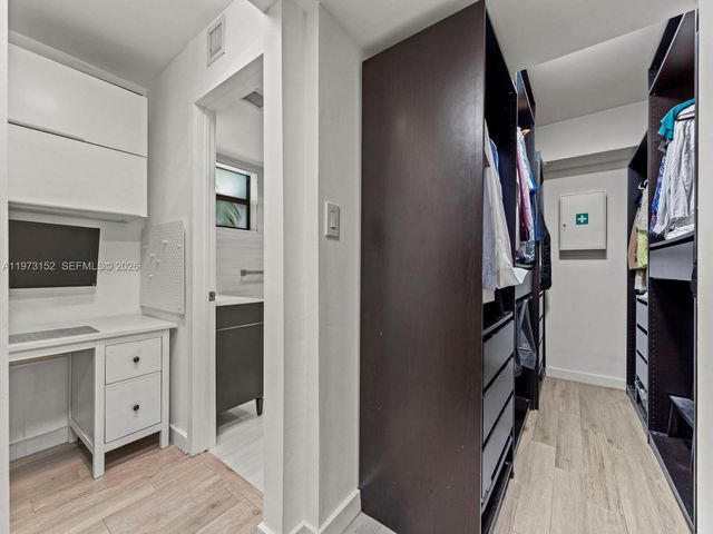 55 Ocean Lane Dr 1035, Key Biscayne, FL 33149