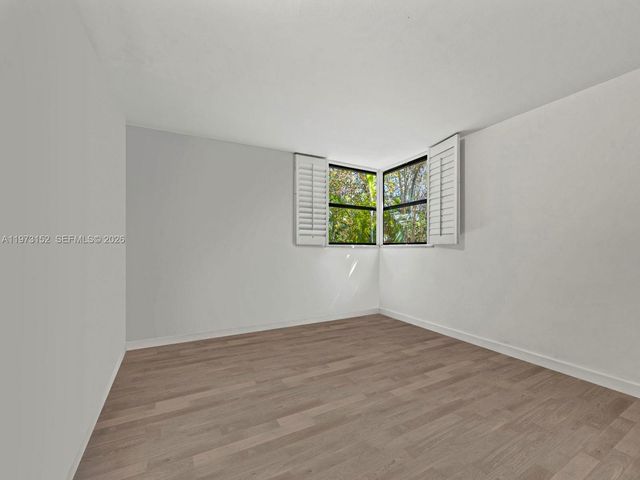 55 Ocean Lane Dr 1035, Key Biscayne, FL 33149