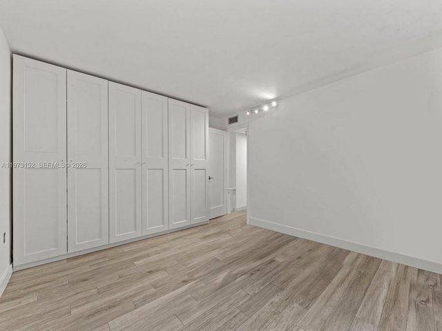 55 Ocean Lane Dr 1035, Key Biscayne, FL 33149