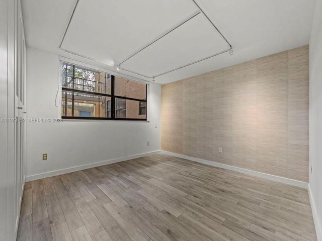 55 Ocean Lane Dr 1035, Key Biscayne, FL 33149