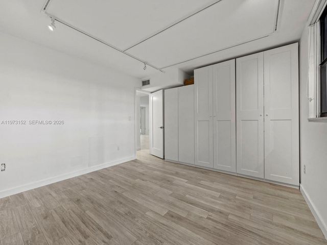 55 Ocean Lane Dr 1035, Key Biscayne, FL 33149